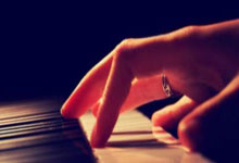 开云体育：[国际足球]十人应战扛到最后 勒沃库森加冕双冠王.